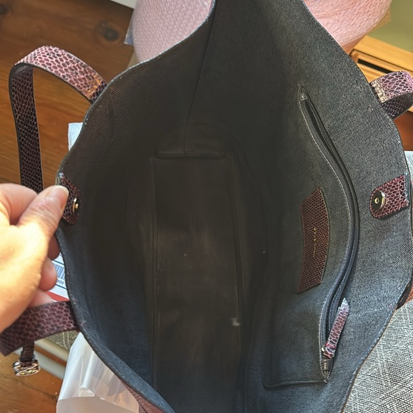 Cole Haan Tote EUC - Picture 14 of 15